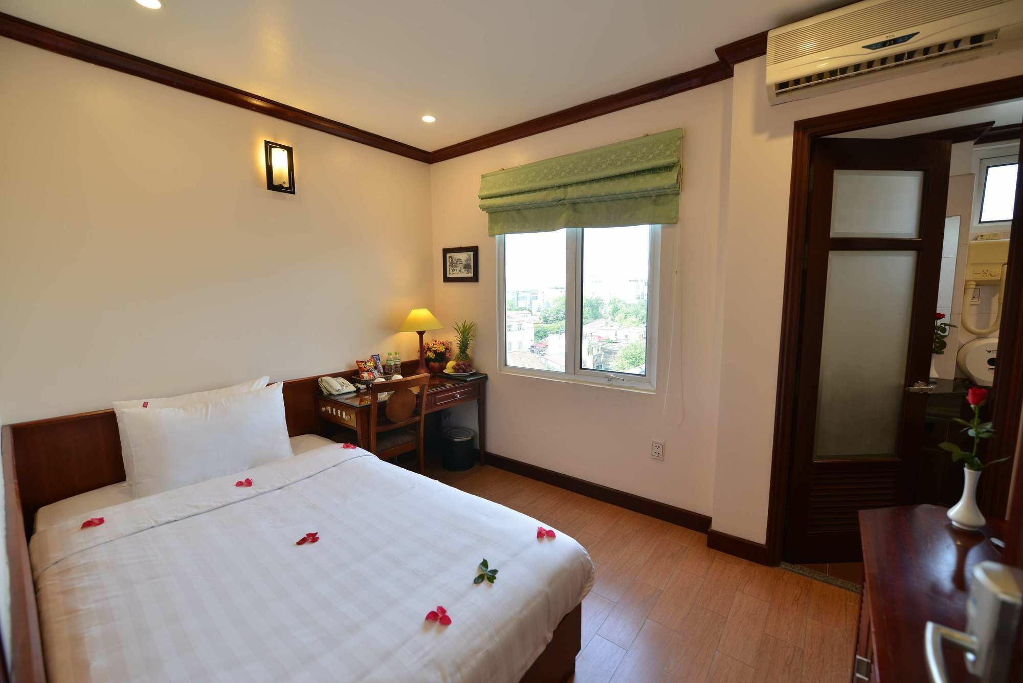 Blue Hanoi Inn Legend Hotel Exterior photo